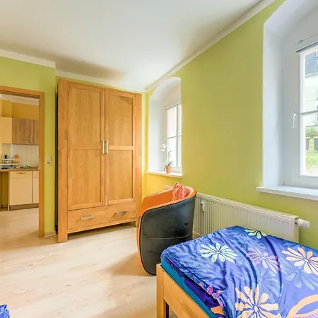 Scenic In Rauschenbach, Cleaning Included Apartment *