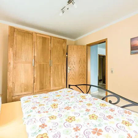 Scenic In Rauschenbach, Cleaning Included Apartment Rauschenbach